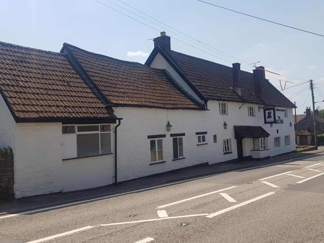 The Dog Inn Old Sodbury Exterior foto